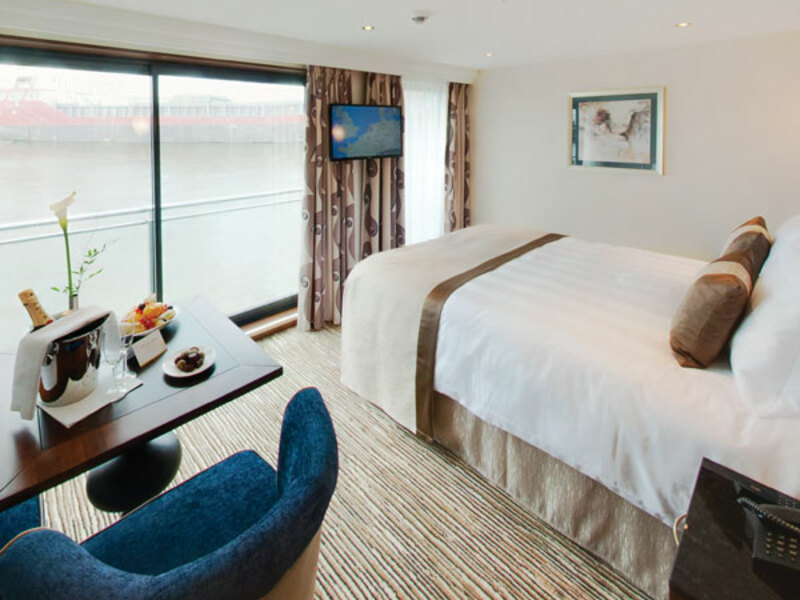 Category 6 | Ruby Deck